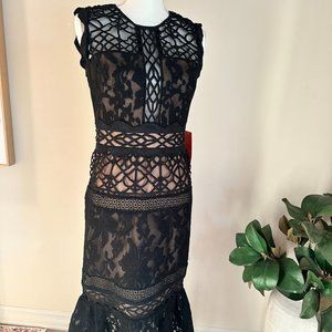 Monique Lhuillier Black Gown